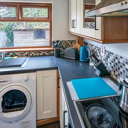 Modern 3 Bedroom House Close To Ferry And City Centre Белфаст Экстерьер фото